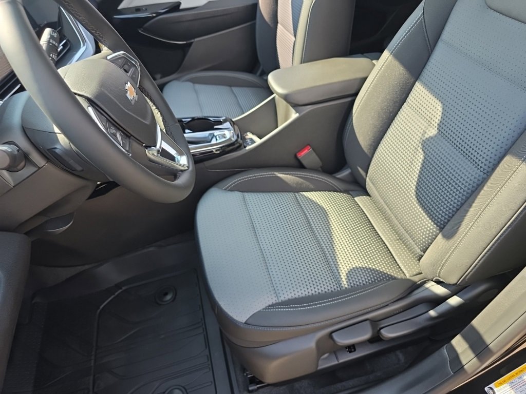 2026 Chevrolet Trax LT photo 12