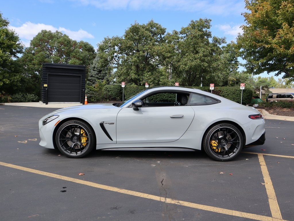 2026 Mercedes Benz AMG GT photo 3