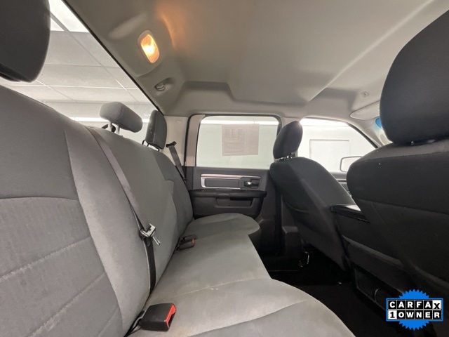 2021 Ram 1500 Classic SLT photo 4
