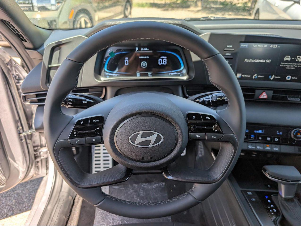 2025 Hyundai Elantra SEL Sport photo 14