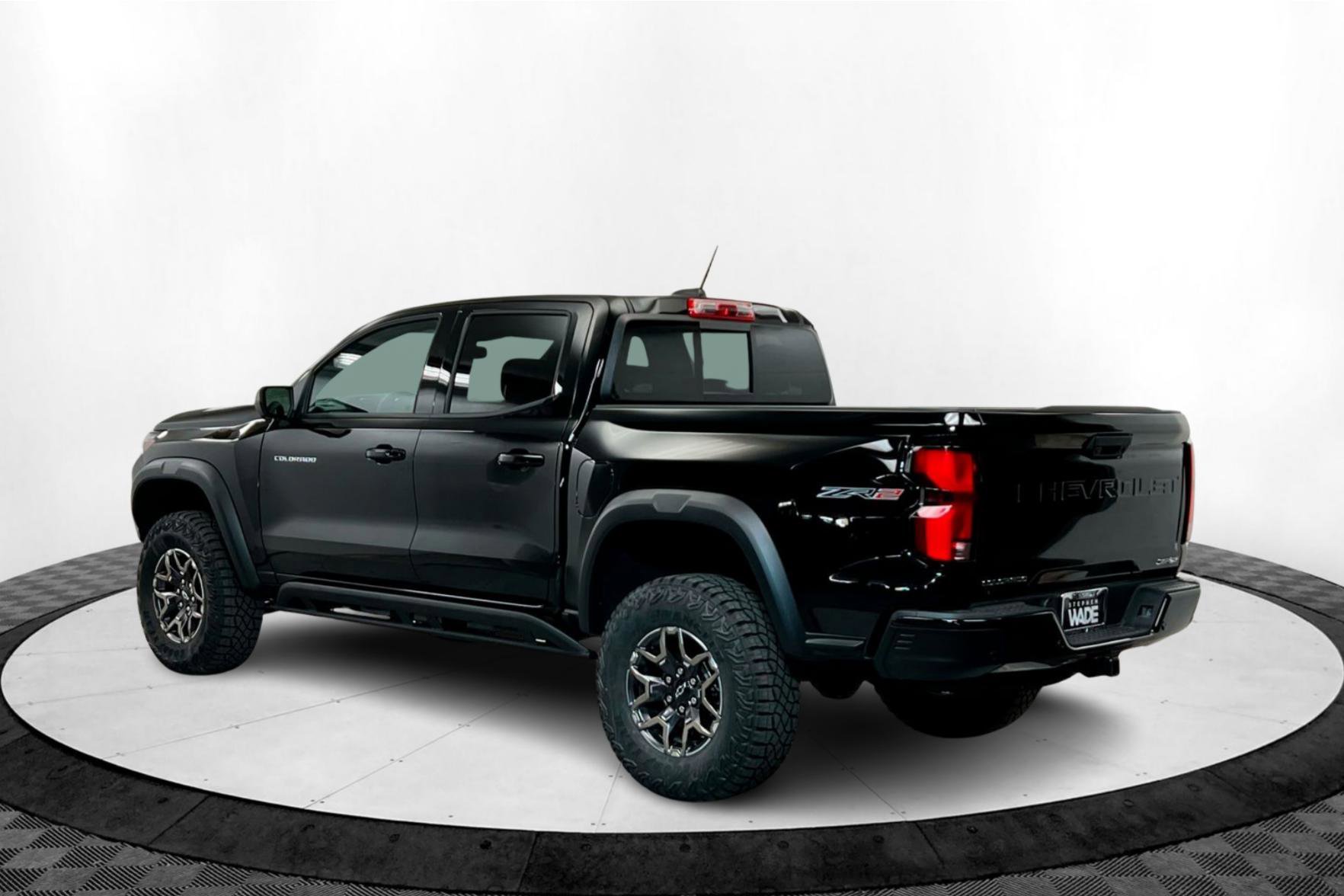 2025 Chevrolet Colorado ZR2 photo 3