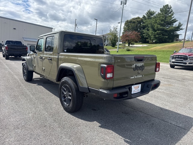 2025 Jeep Gladiator Sport S photo 3