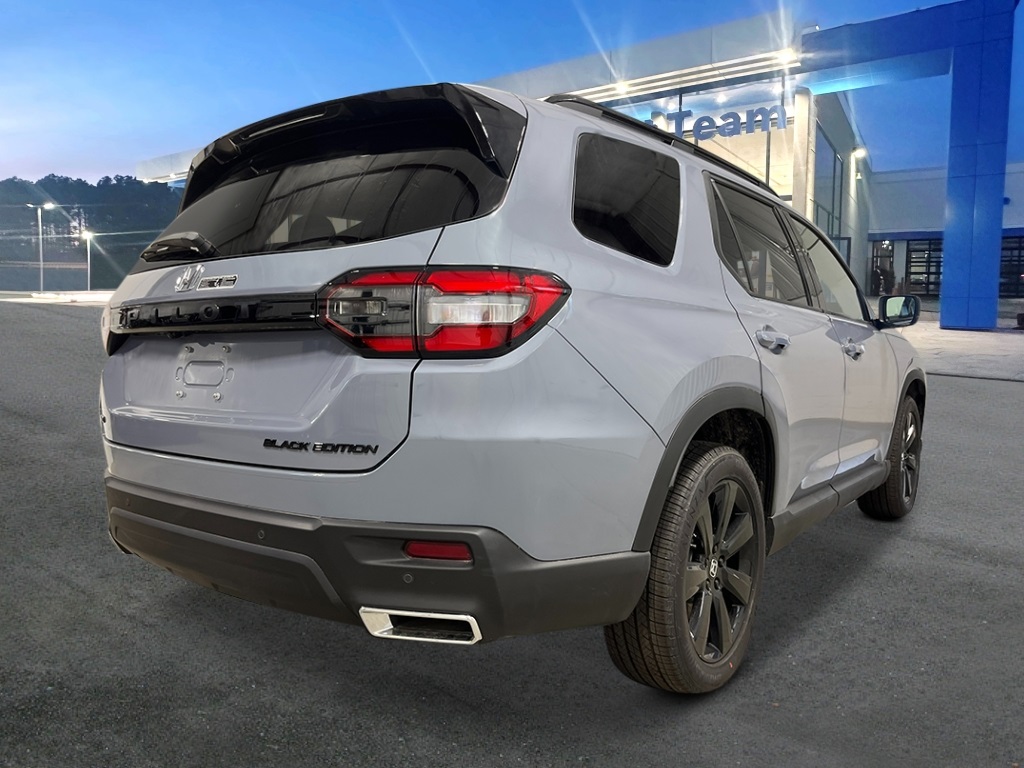 2025 Honda Pilot Black Edition photo 3