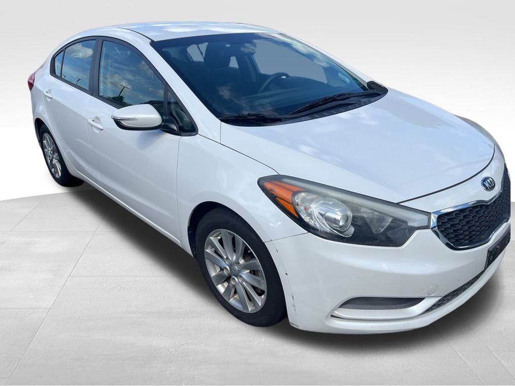 2015 Kia Forte LX photo 2