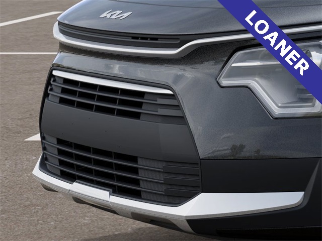 2025 Kia Niro LX photo 4