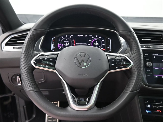 2022 Volkswagen Tiguan SEL Premium R-Line photo 2