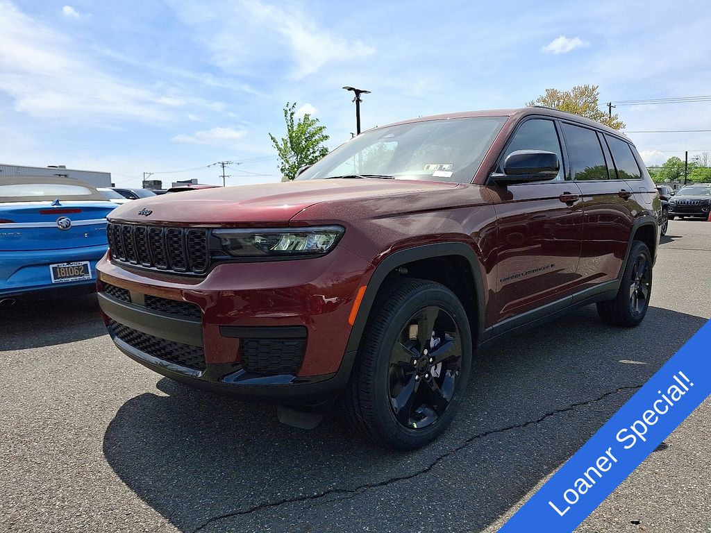 2025 Jeep Grand Cherokee Altitude X photo 2