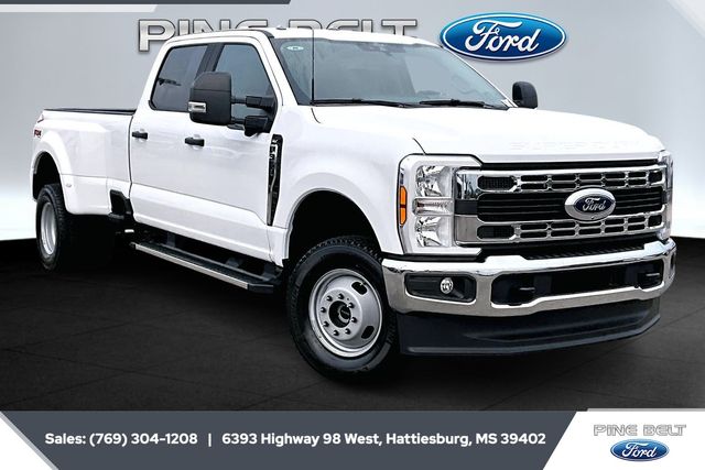 2026 Ford F-350 Super Duty XLT's photo