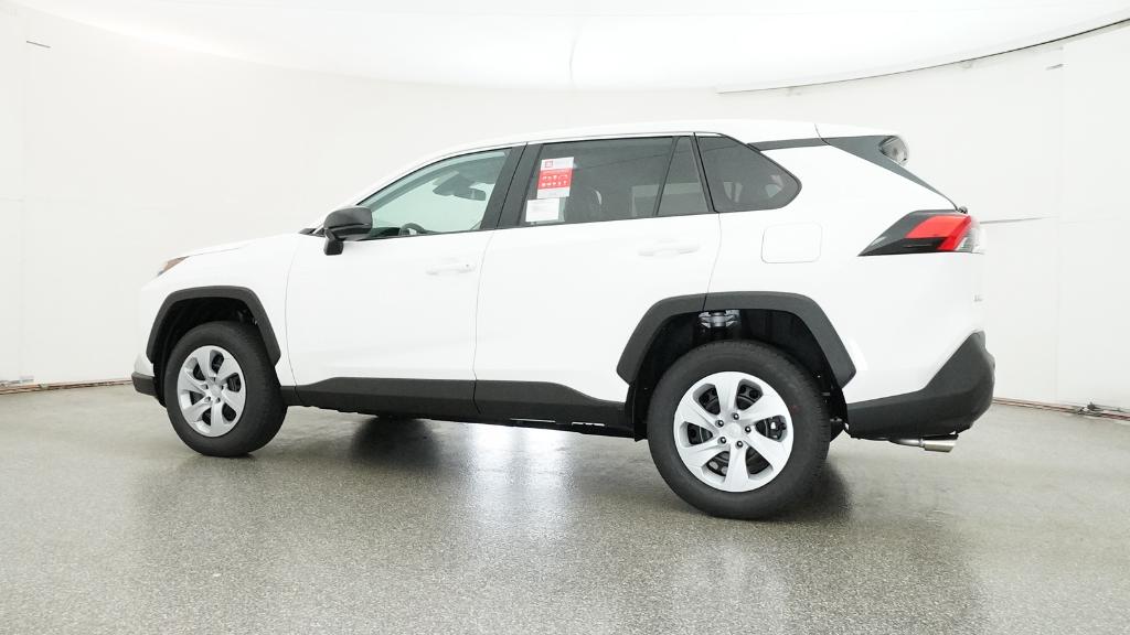 2025 Toyota RAV4 LE photo 12