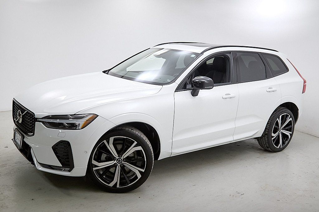 2023 VOLVO XC60 - Image 2