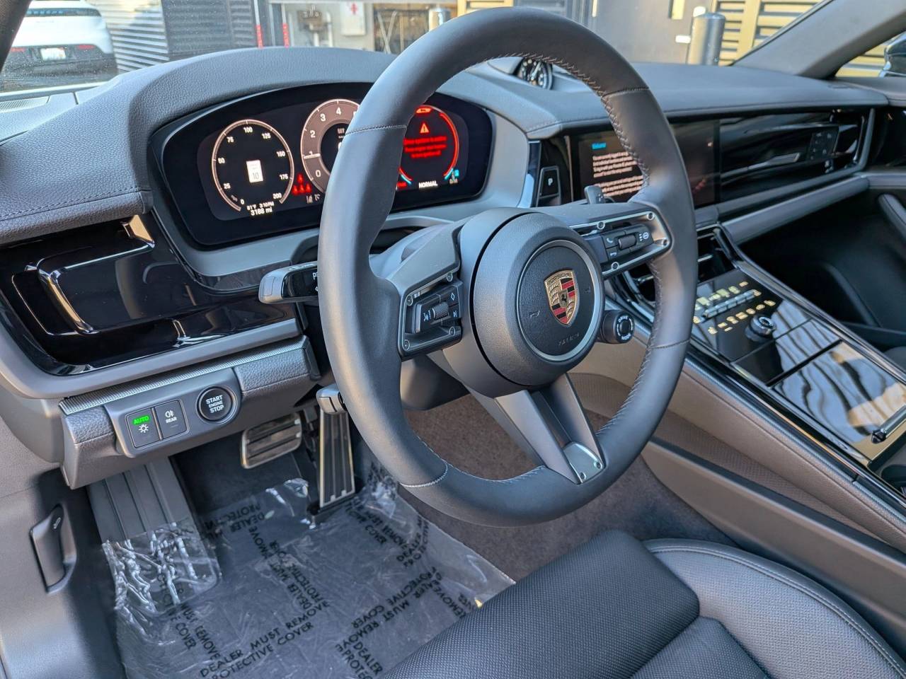 2025 Porsche Panamera Base photo 3