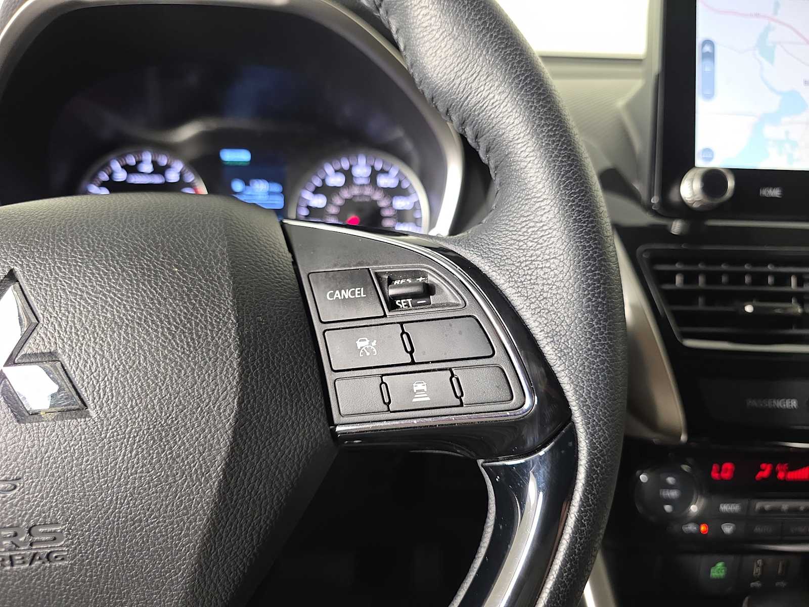 2025 Mitsubishi Eclipse Cross SE photo 22