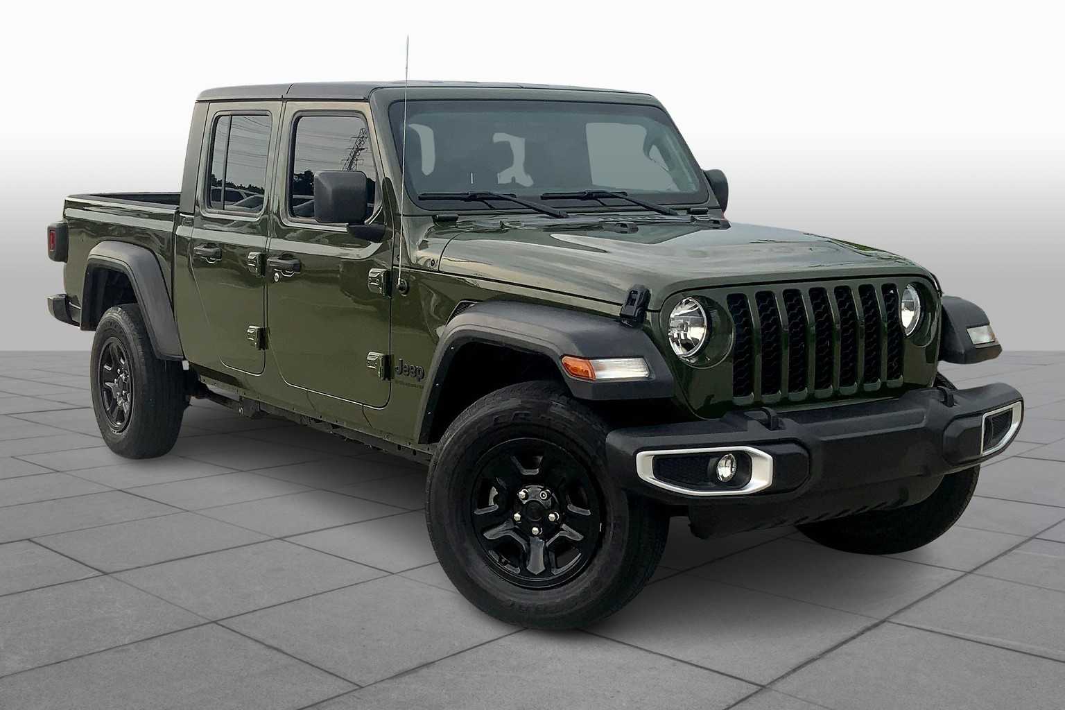 2023 Jeep Gladiator Sport photo 2
