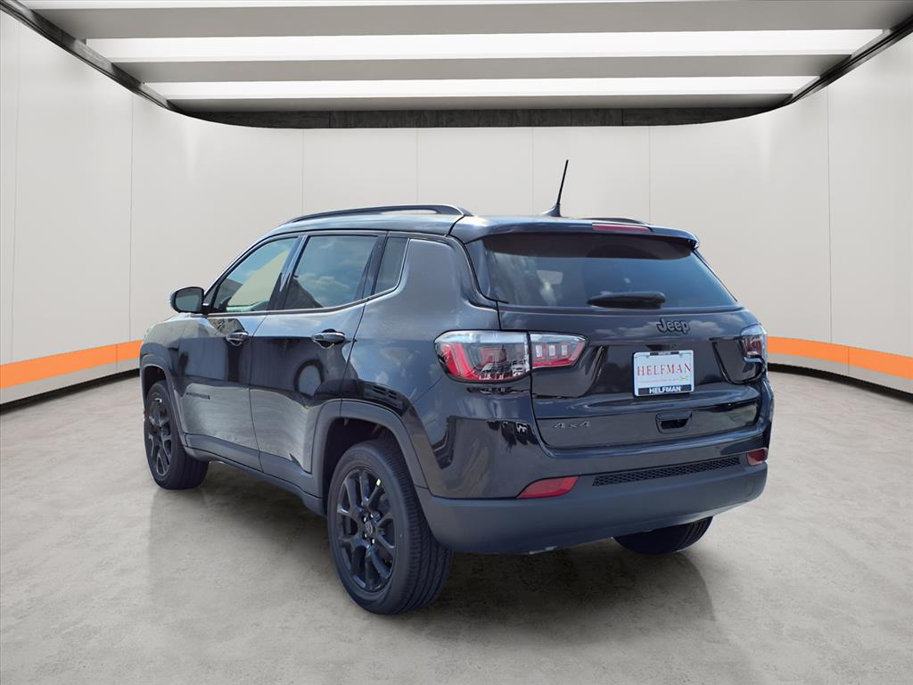 2026 Jeep Compass Latitude Altitude photo 4
