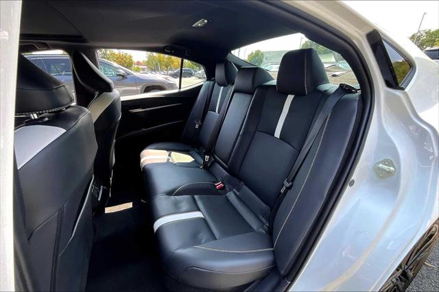 2025 Toyota Camry SE photo 19