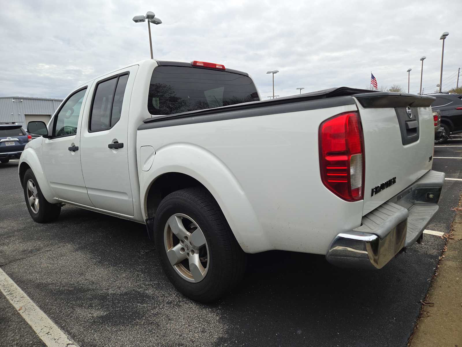 2013 Nissan Frontier SV photo 4