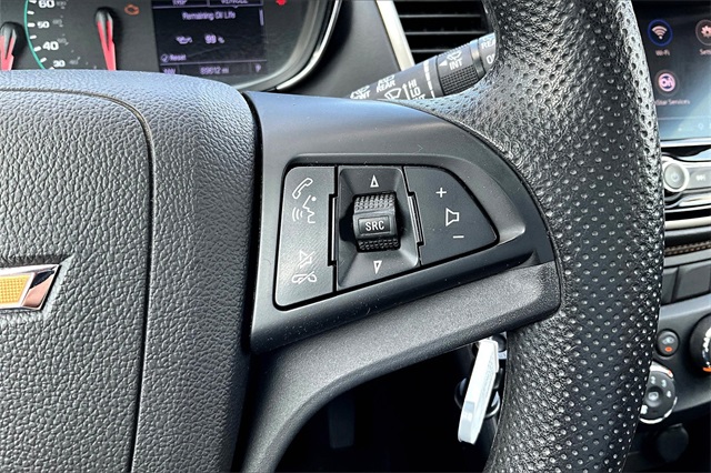 2020 Chevrolet Trax LS photo 18