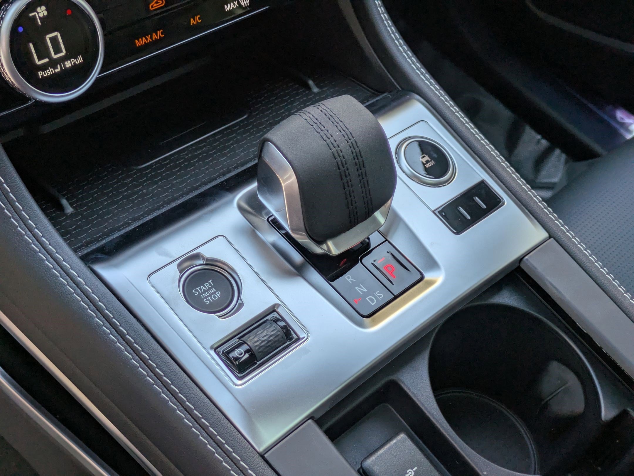 2026 Jaguar F-PACE P250 R-Dynamic S photo 11
