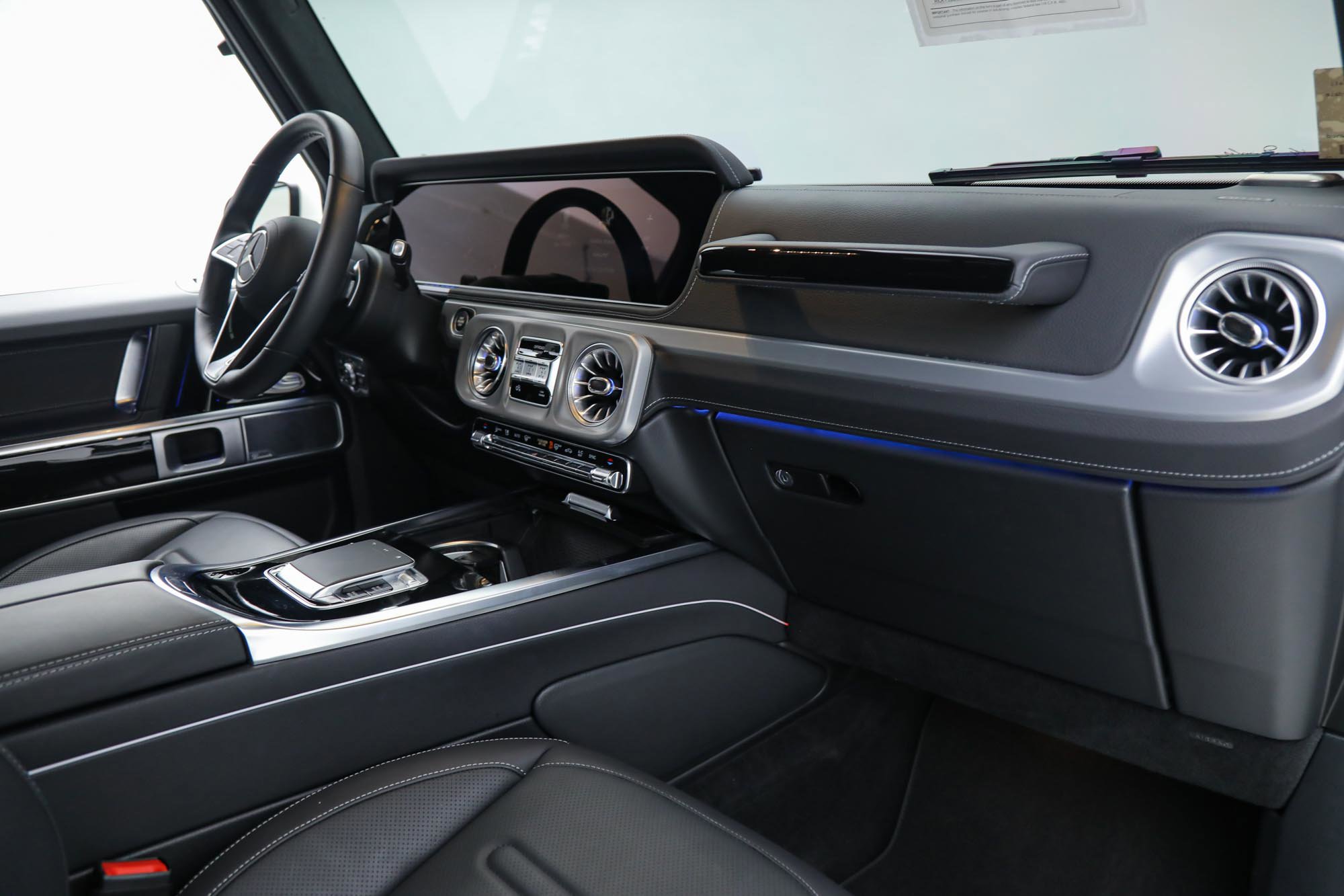 2025 Mercedes Benz G 550 photo 19