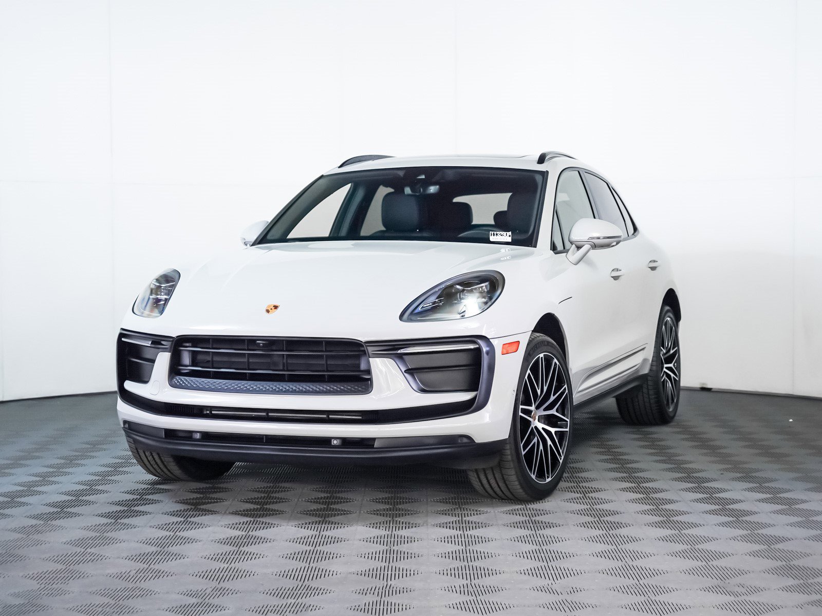 2022 Porsche Macan
