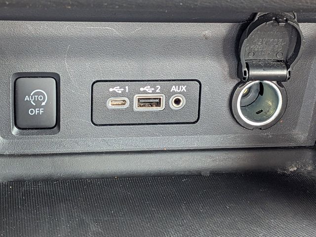 2025 Nissan Sentra SV photo 19