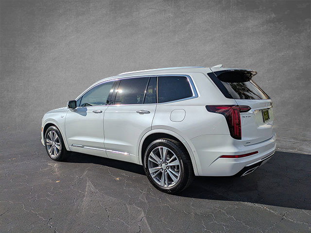 2025 Cadillac XT6 Premium Luxury photo 4