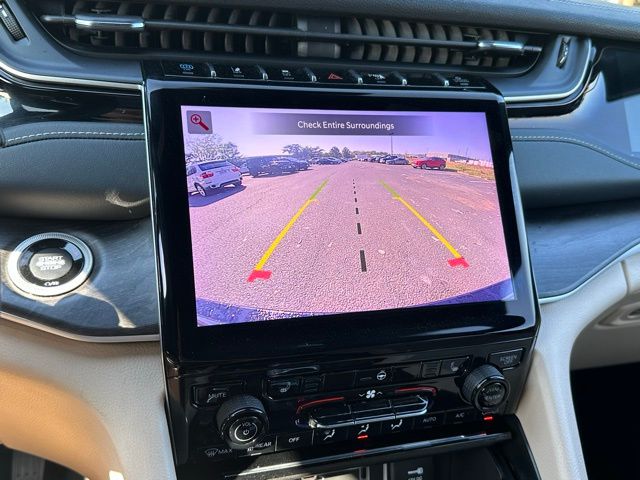 2023 Jeep Cherokee 4xe photo 27