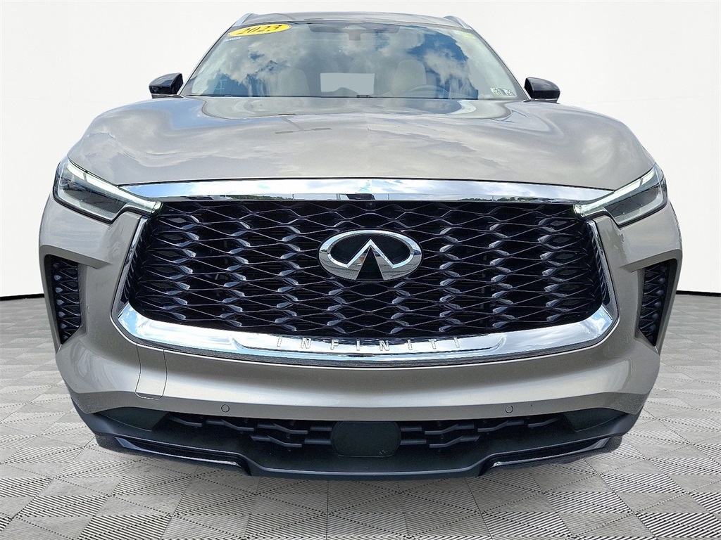 2023 Infiniti QX60 Luxe photo 2