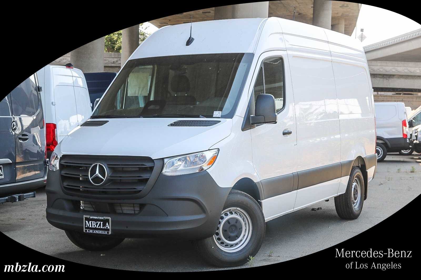 2025 Mercedes-Benz Sprinter Cargo Van Base's photo