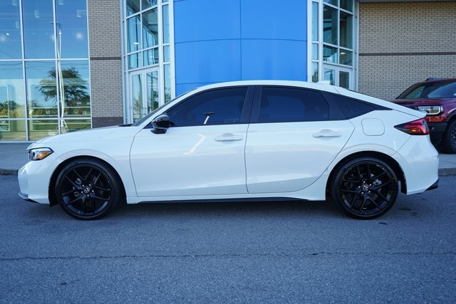 2025 Honda Civic Hatchback Sport photo 4