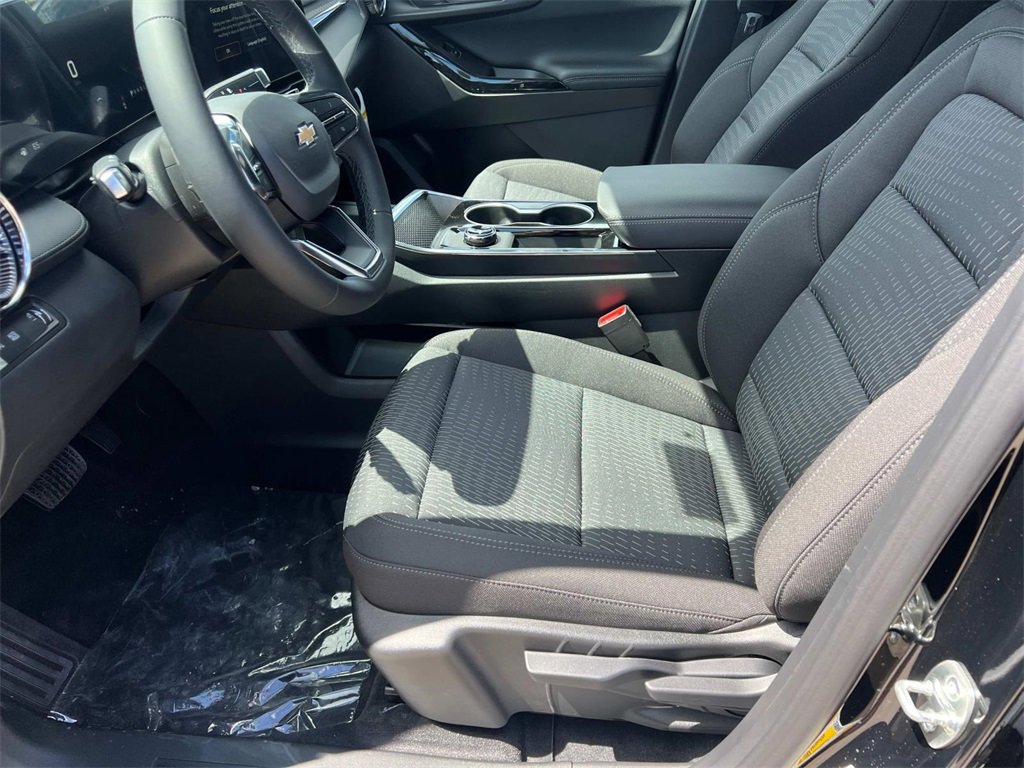 2026 Chevrolet Equinox LT photo 12