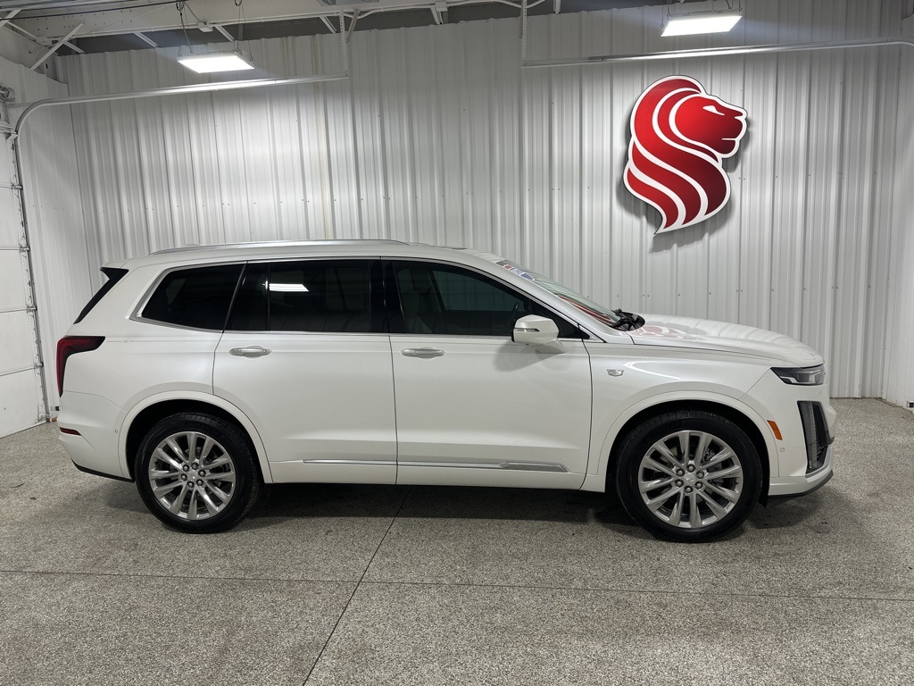 2022 Cadillac XT6 Premium Luxury