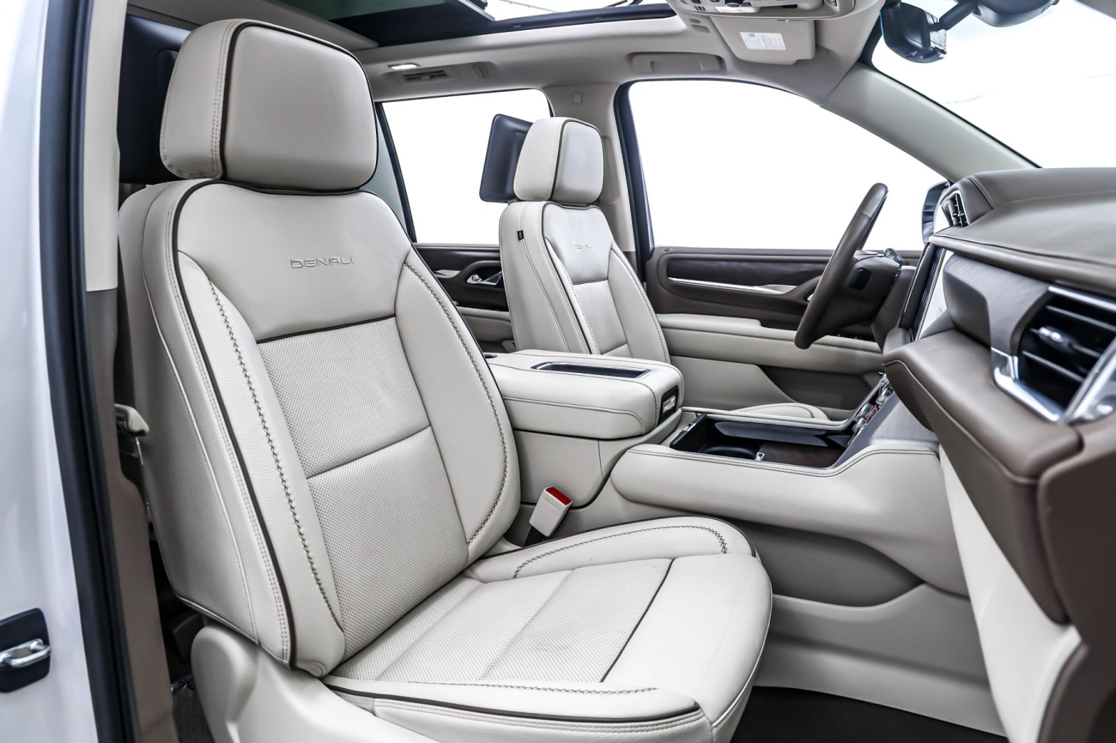 2021 Gmc Yukon Denali photo 4