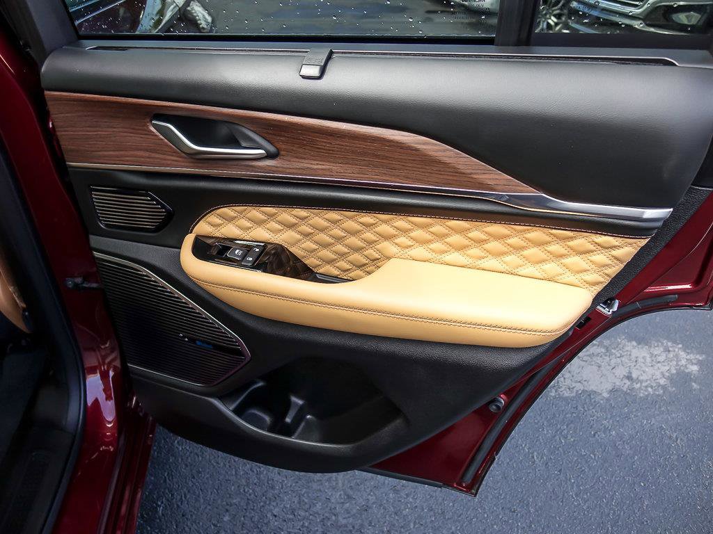 2025 JEEP GRAND CHEROKEE - Image 28