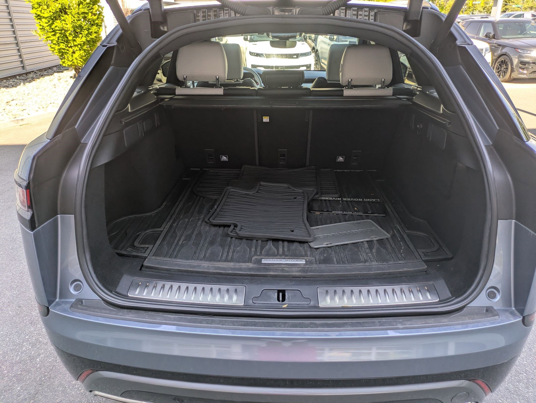 2020 Land Rover Range Rover Velar R-Dynamic HSE photo 30