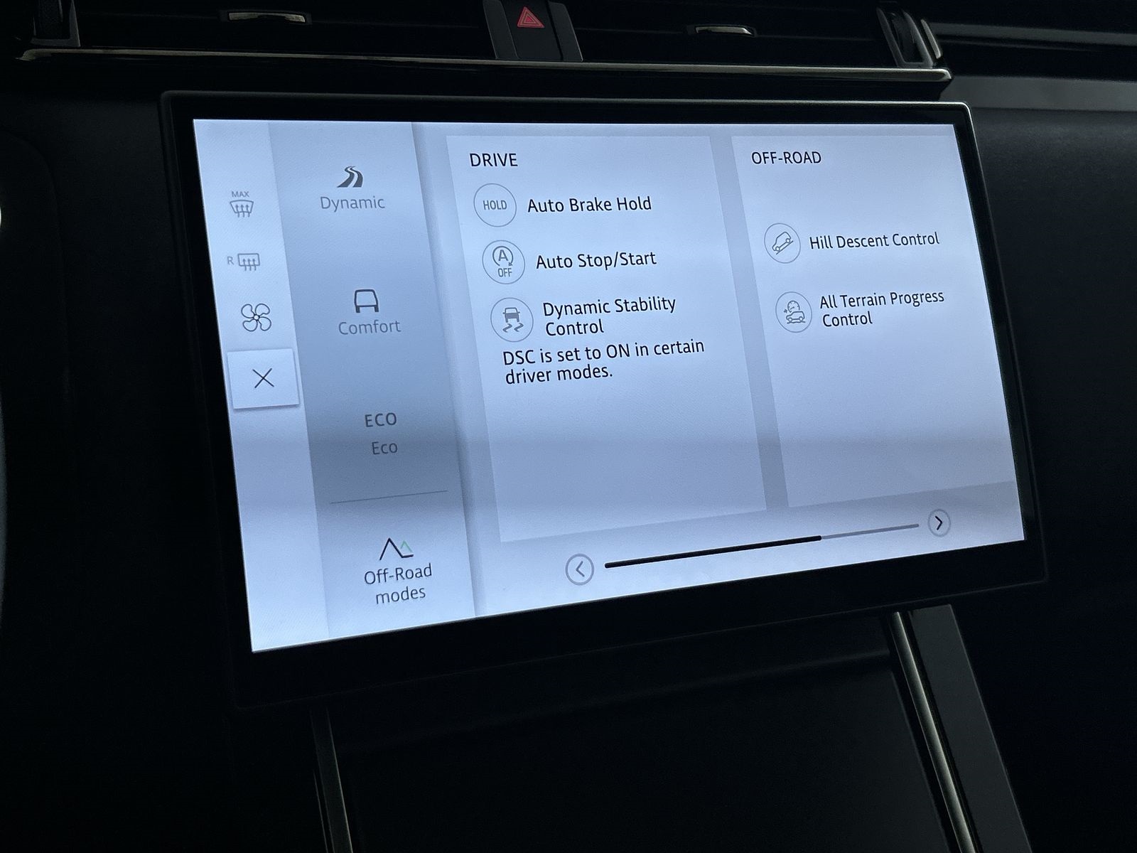 2025 Land Rover Range Rover Velar SE photo 17