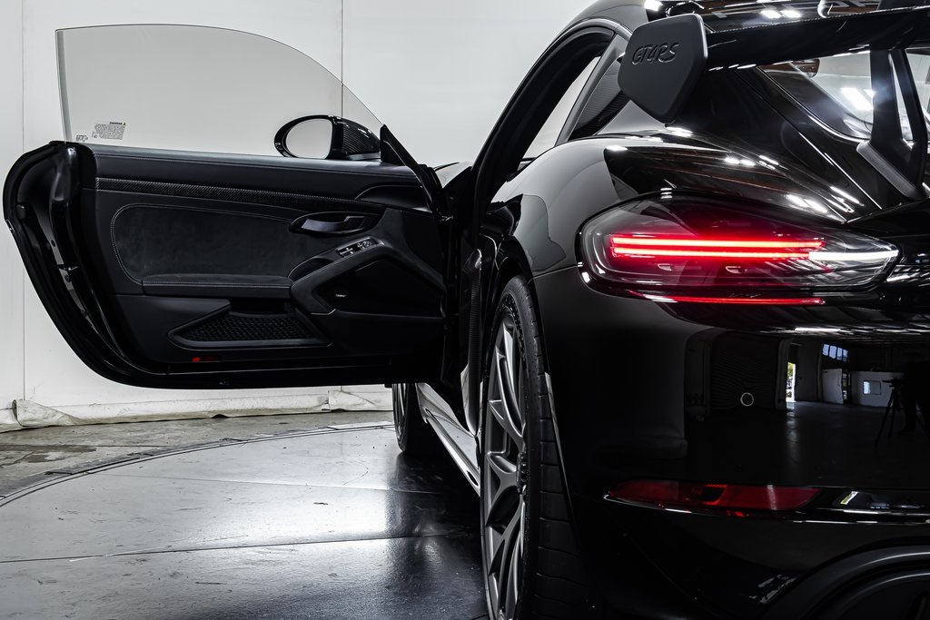 2025 Porsche Cayman GT4 RS photo 16