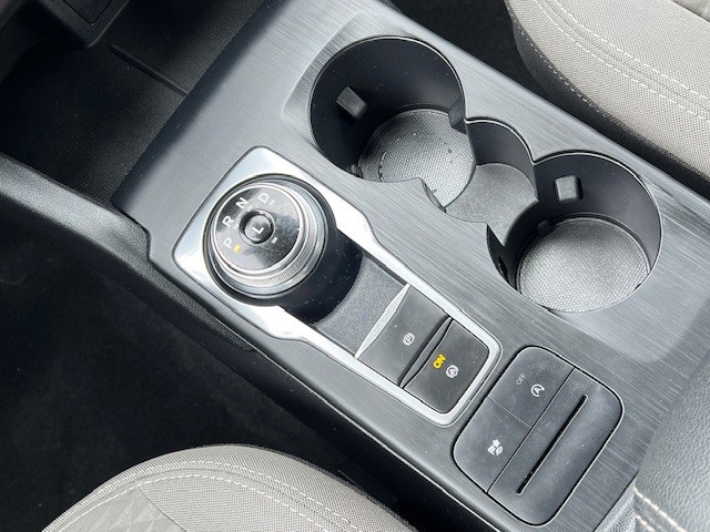2020 Ford Escape SE photo 21