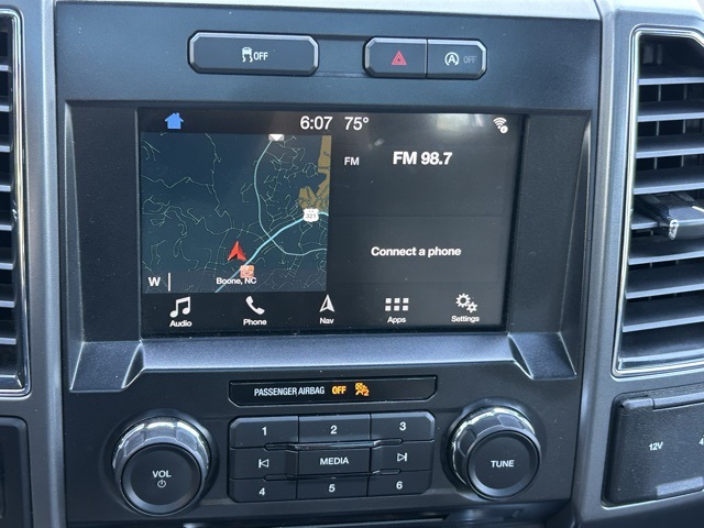 2017 Ford F-150 XLT photo 26
