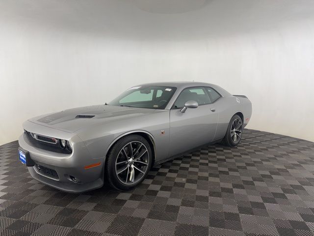 2016 Dodge Challenger R/T Scat Pack photo 3