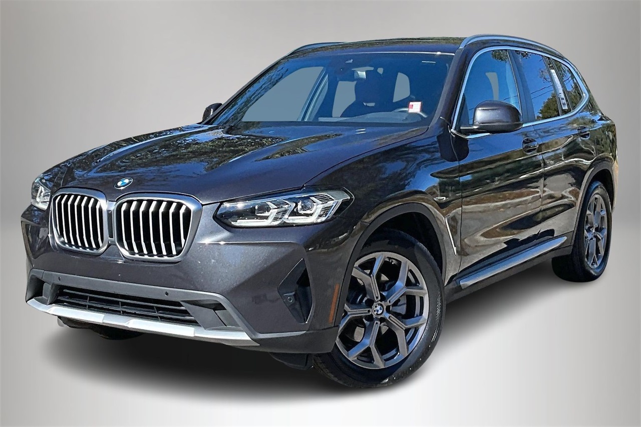 2022 BMW X3 30i's photo
