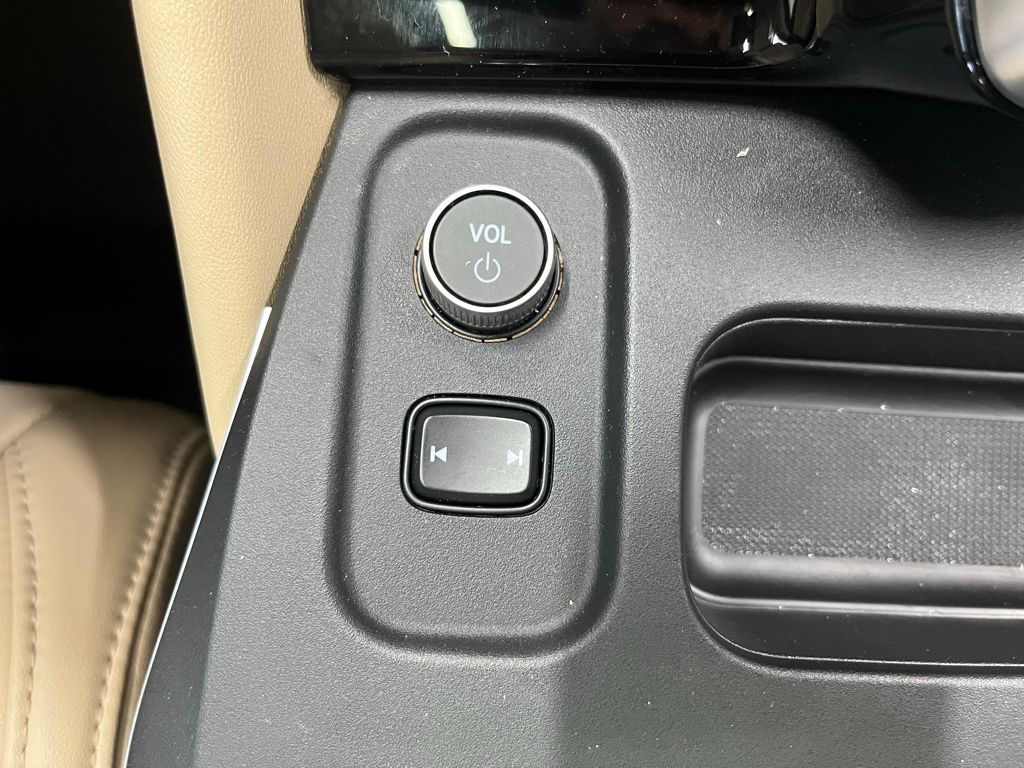 2025 Acura MDX Technology photo 16