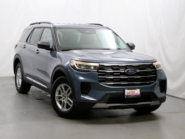 2025 Ford Explorer Active's photo