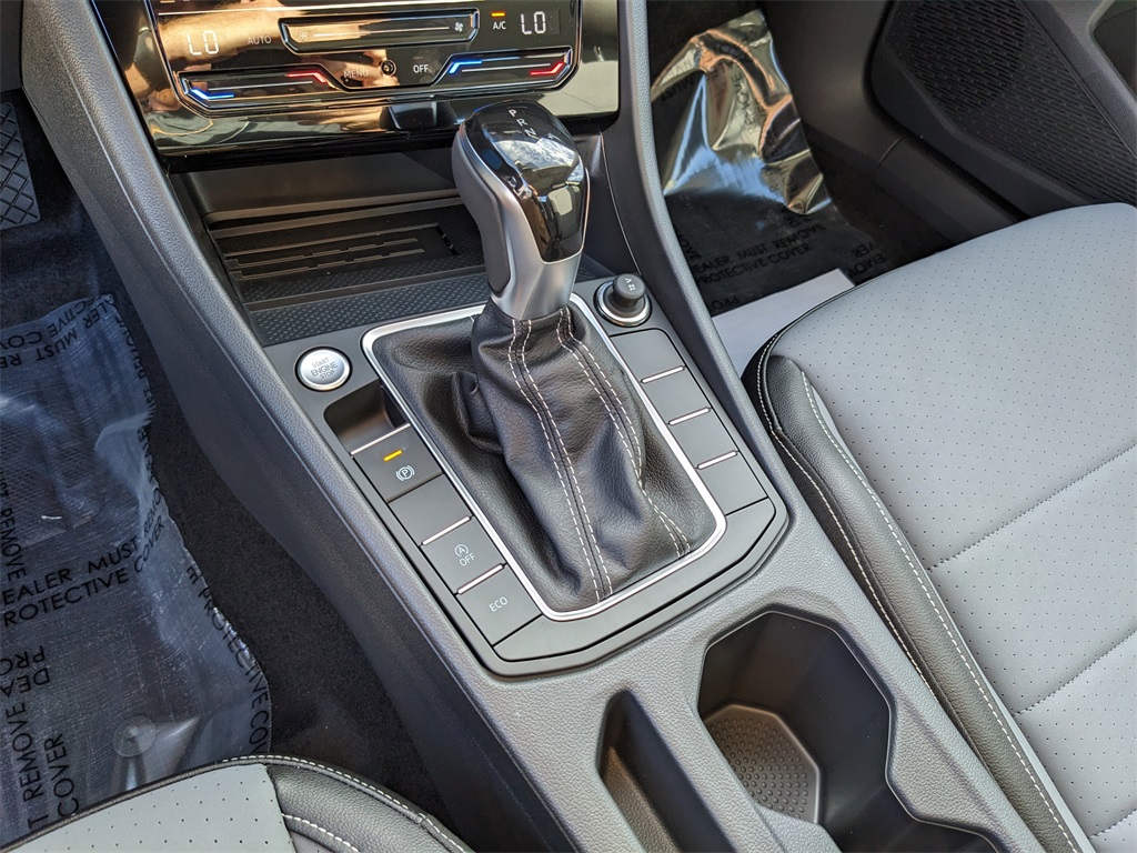 2025 Volkswagen Jetta 1.5T SE photo 22