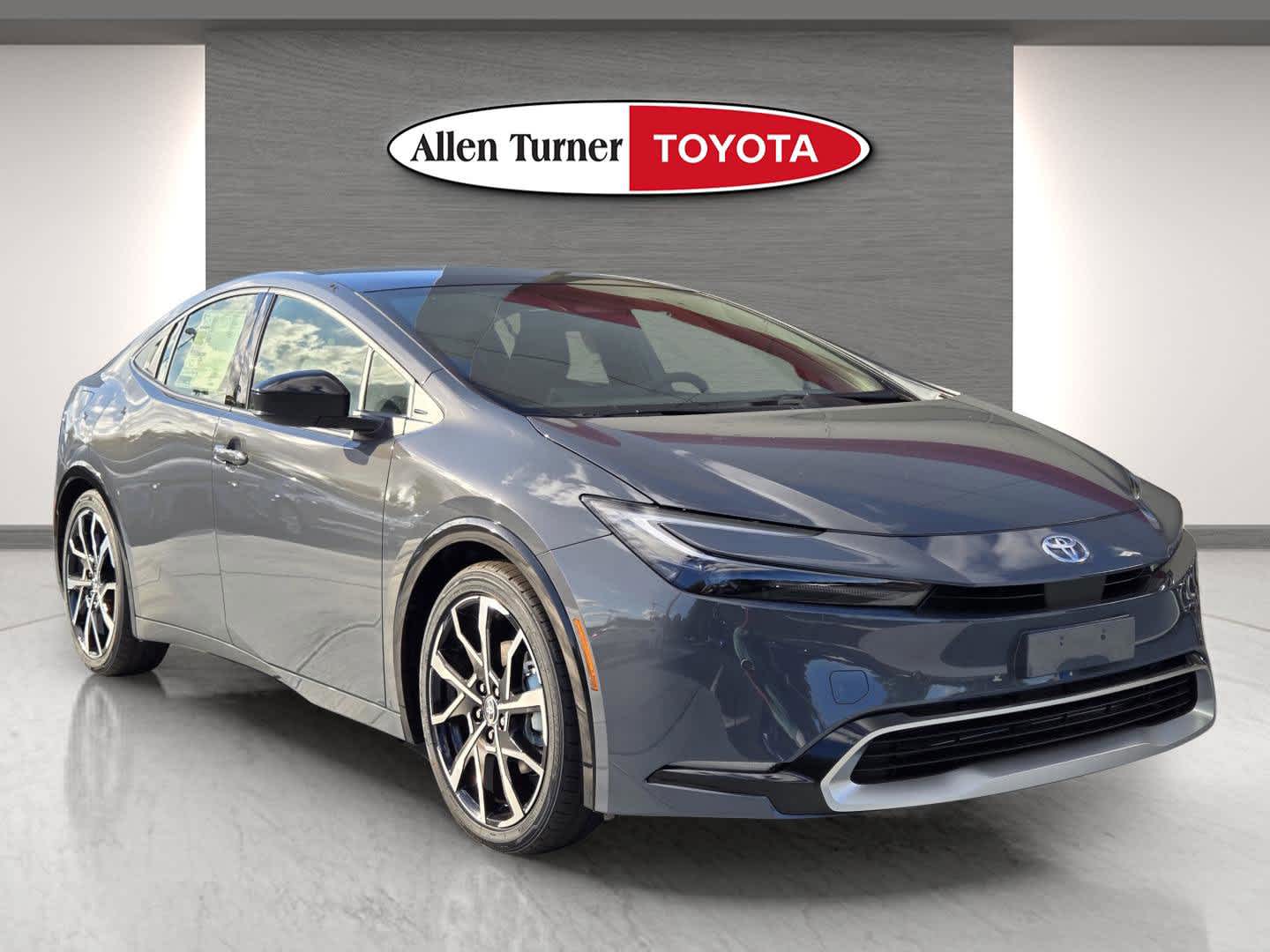 2026 Toyota Prius XSE's photo