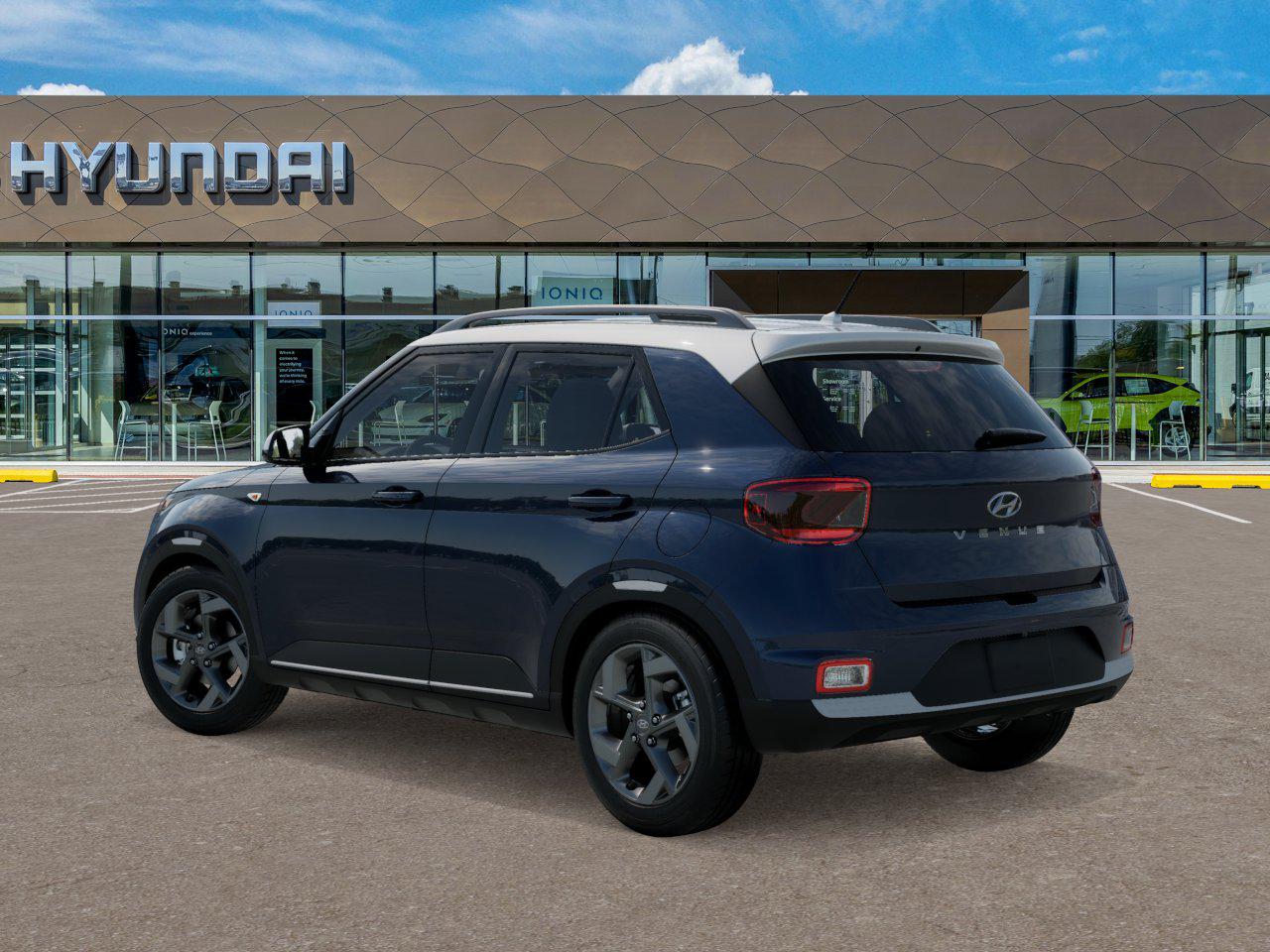 2025 Hyundai Venue Limited photo 5