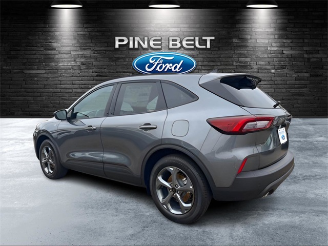 2025 Ford Escape ST-Line photo 3