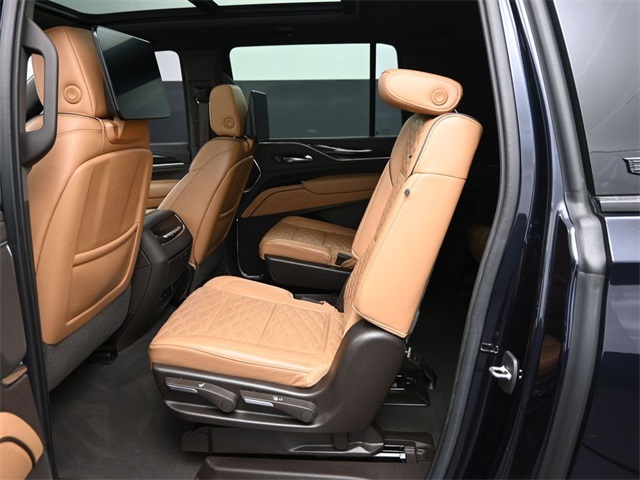 2021 Cadillac Escalade ESV Premium Luxury photo 7