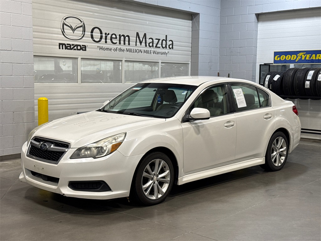 2014 Subaru Legacy 2.5i Premium's photo