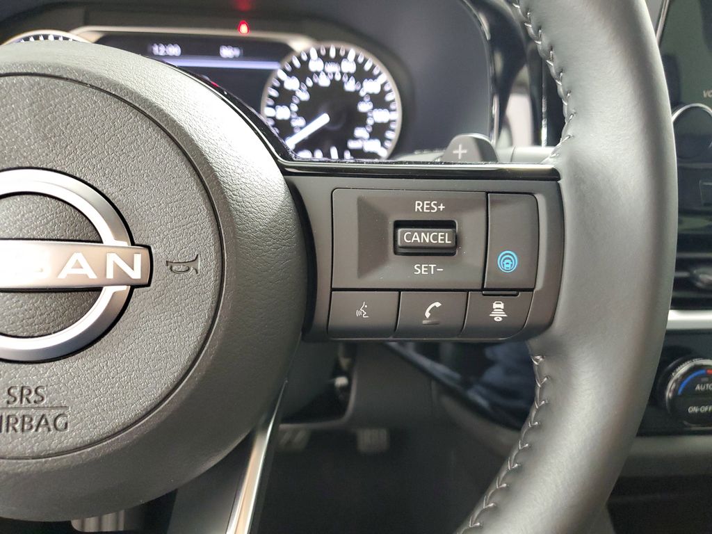 2025 Nissan Pathfinder SL photo 23